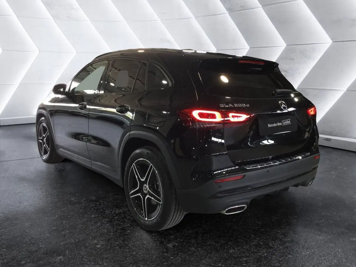 Mercedes-Benz GLA SUV usata a Caserta (6)