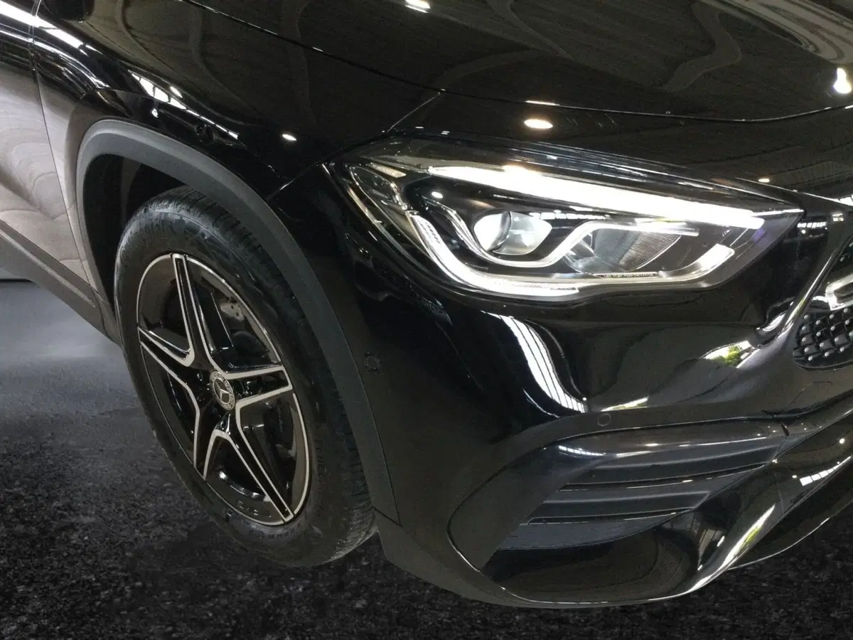 Mercedes-Benz GLA SUV usata a Caserta (8)