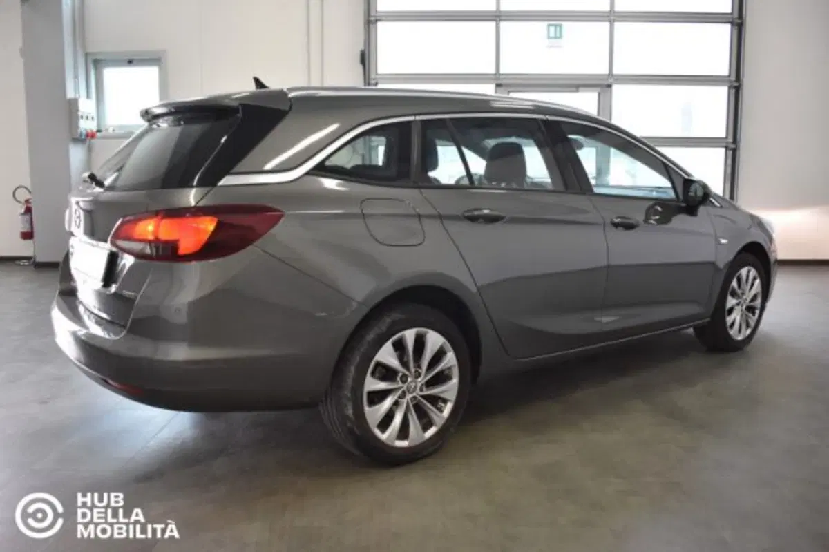Opel Astra Station Wagon usata a Perugia (4)