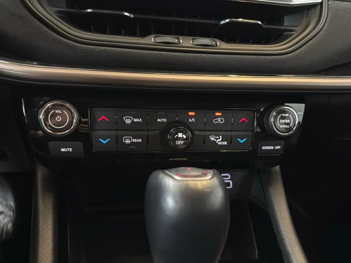 Jeep Compass usata a Pordenone (18)