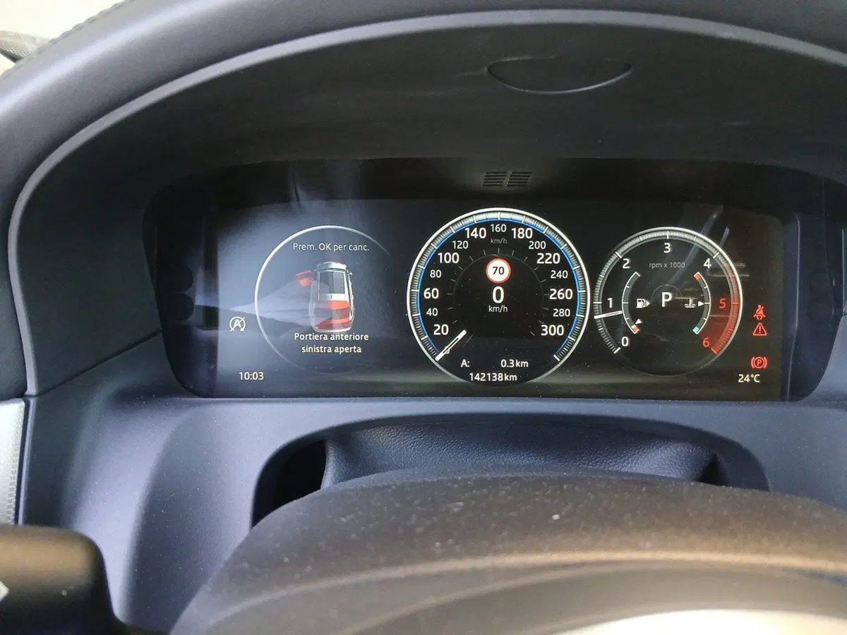 Jaguar XF Sportbrake usata a Pordenone (17)