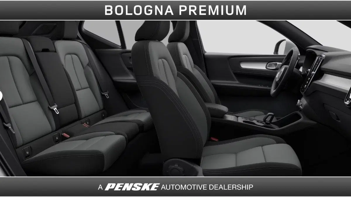 Volvo XC40 nuova a Bologna (2)