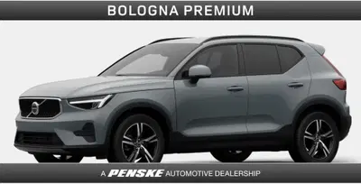 Volvo XC40 2.0 b3 Core auto nuova a Casalecchio di Reno