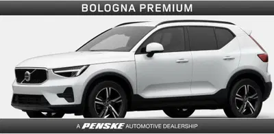 Volvo XC40 2.0 b3 Core auto nuova a Casalecchio di Reno