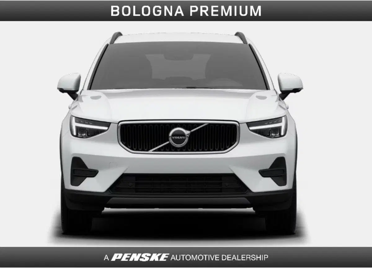 Volvo XC40 nuova a Bologna (2)