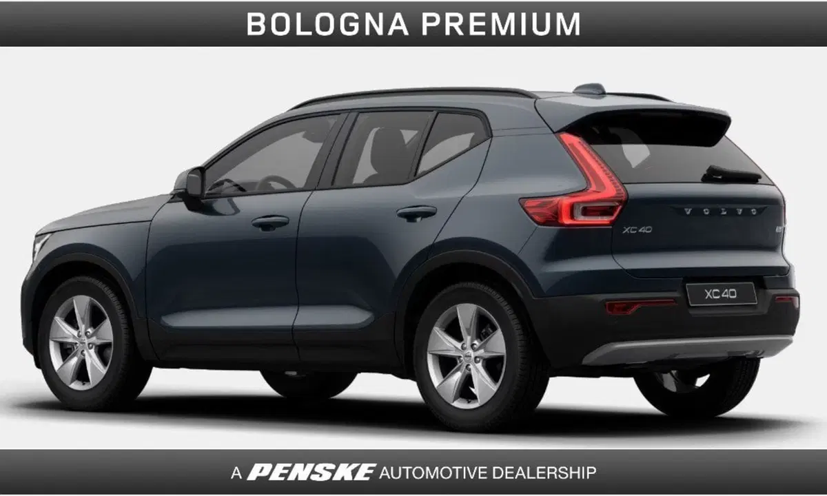 Volvo XC40 nuova a Bologna (2)