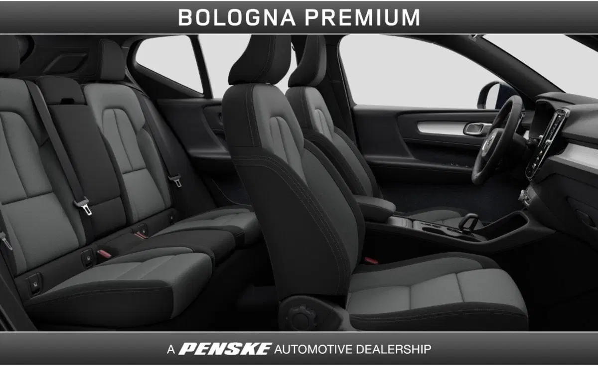 Volvo XC40 nuova a Bologna (4)