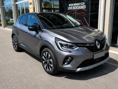 Renault Captur Full Hybrid E-Tech 145 CV Engineered del 2023 usata a Rimini