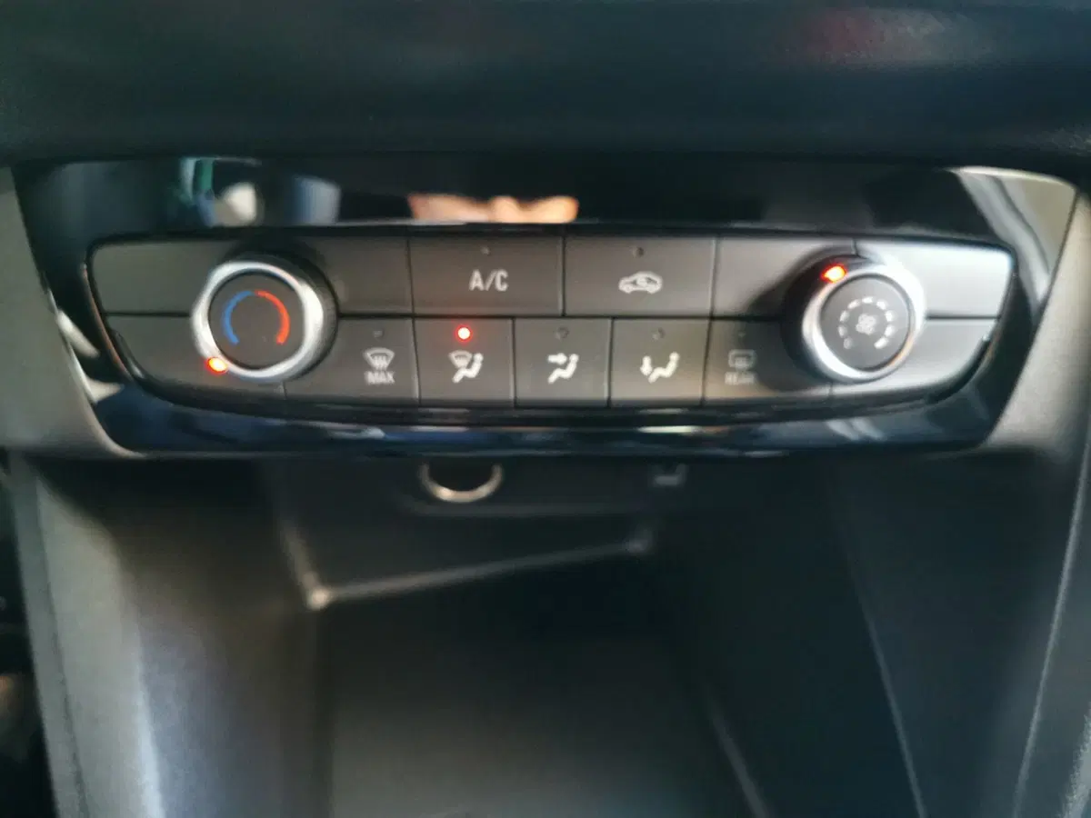 Opel Corsa nuova a Brindisi (13)