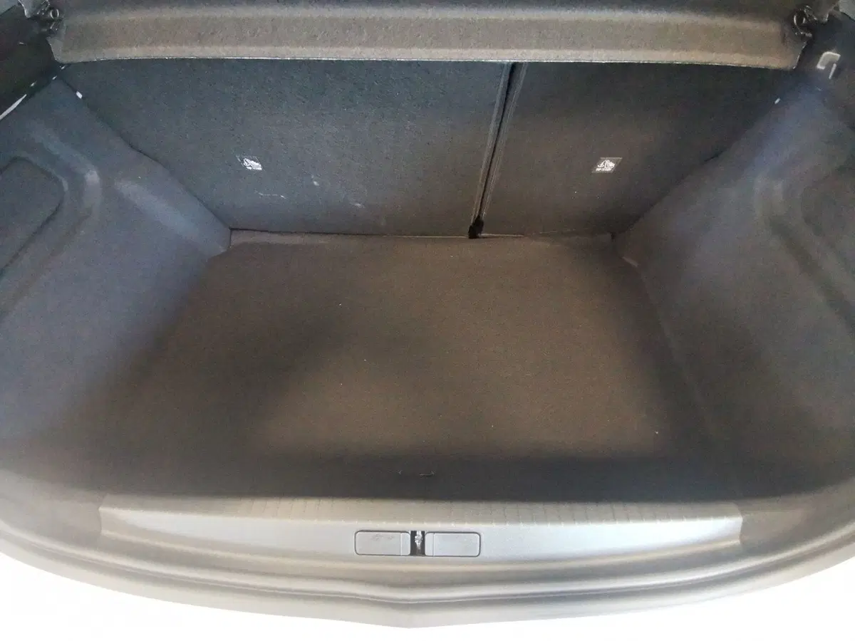 Opel Corsa nuova a Taranto (17)