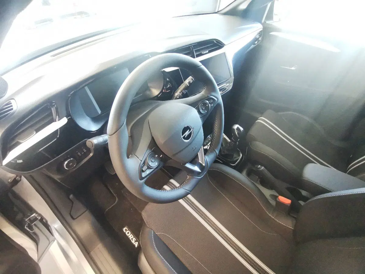 Opel Corsa nuova a Taranto (9)