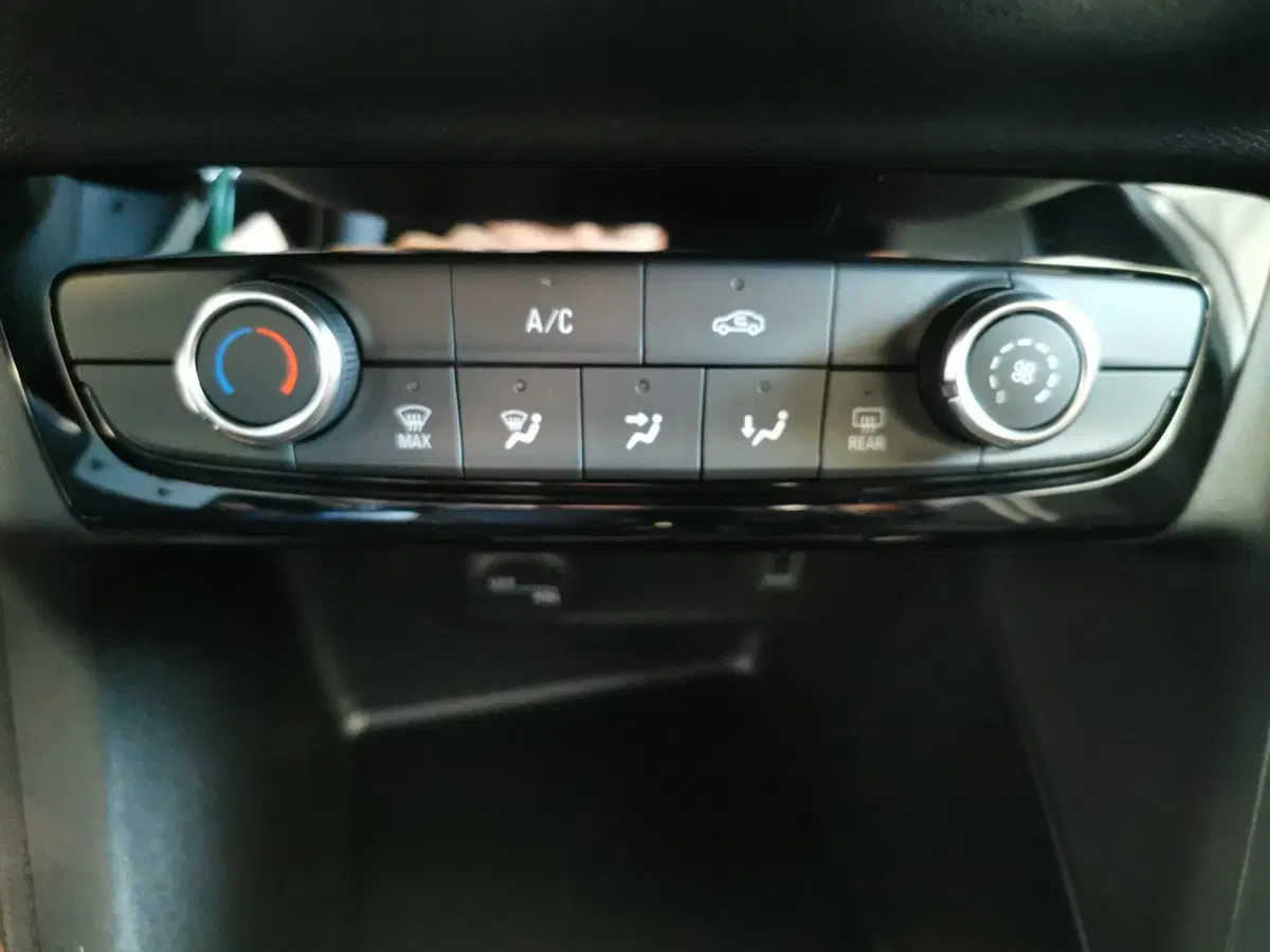 Opel Corsa nuova a Taranto (13)