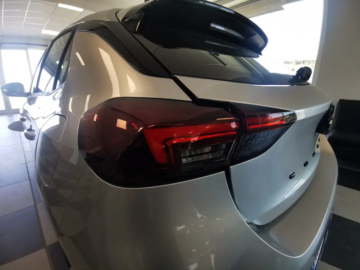 Opel Corsa nuova a Taranto (19)