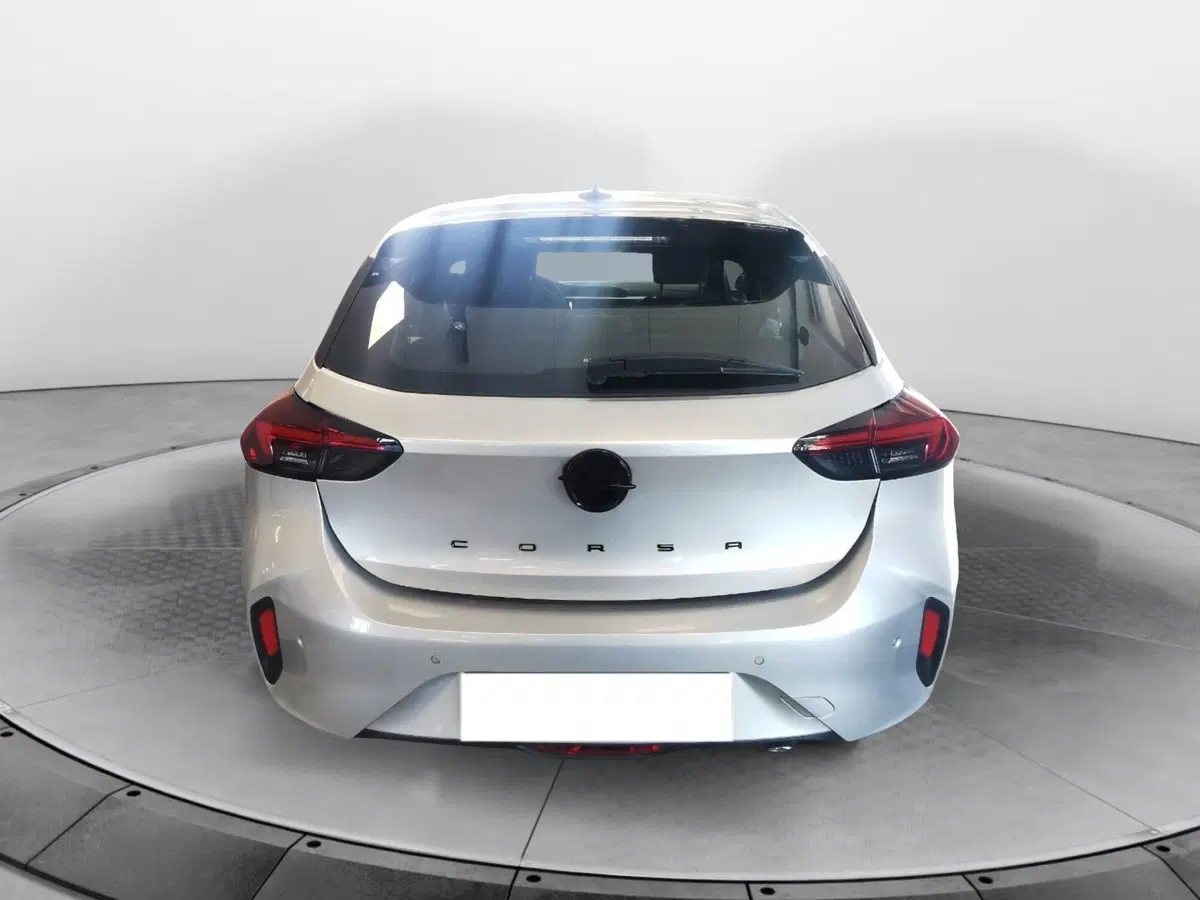 Opel Corsa nuova a Taranto (6)