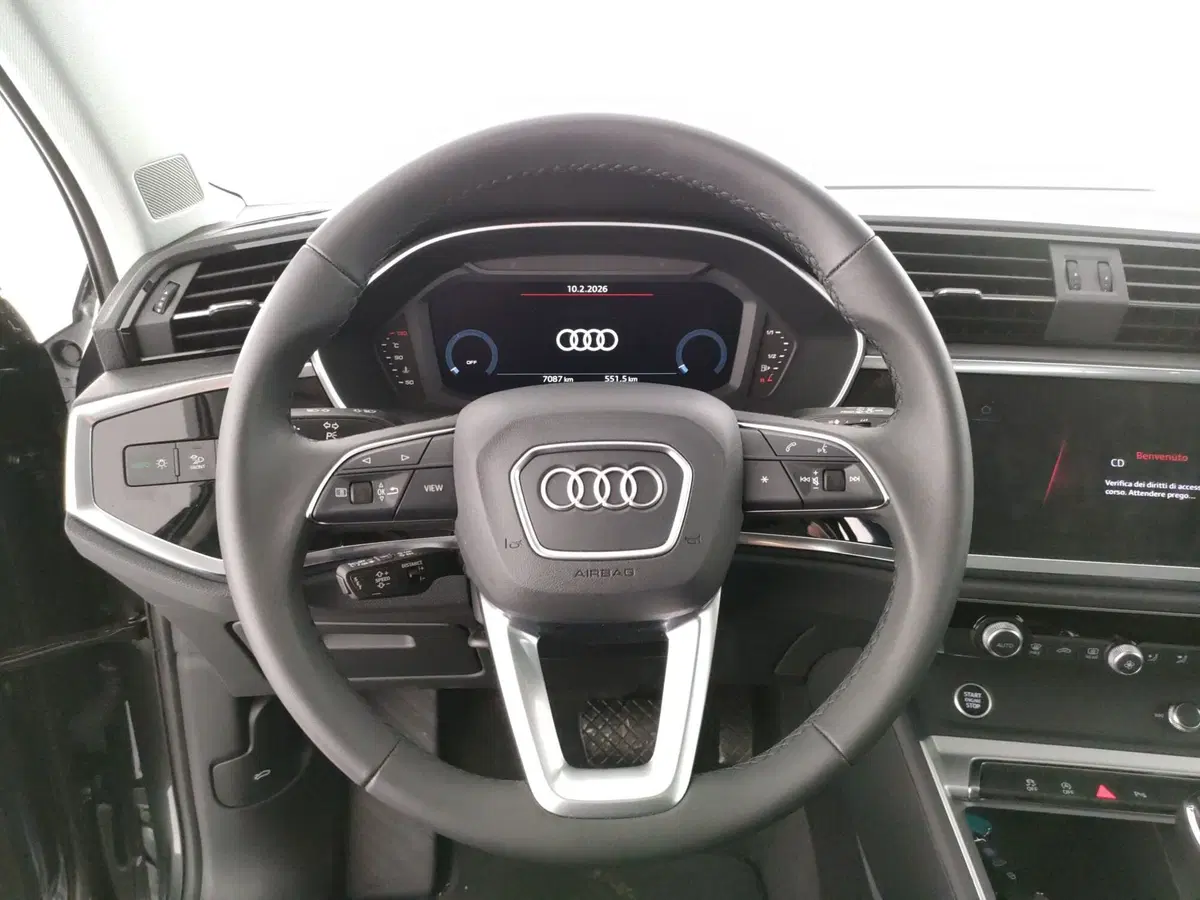 Audi Q3 nuova a Napoli (10)
