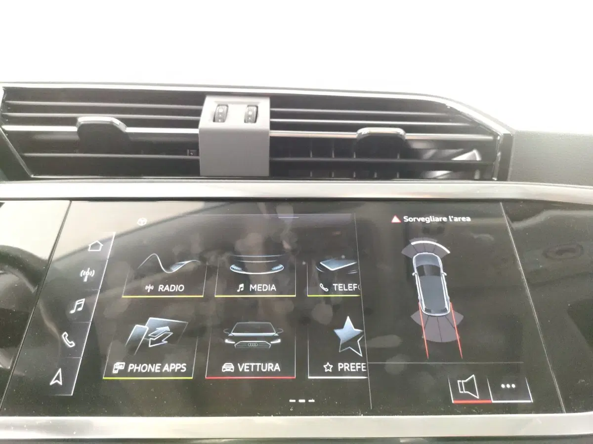 Audi Q3 nuova a Napoli (14)