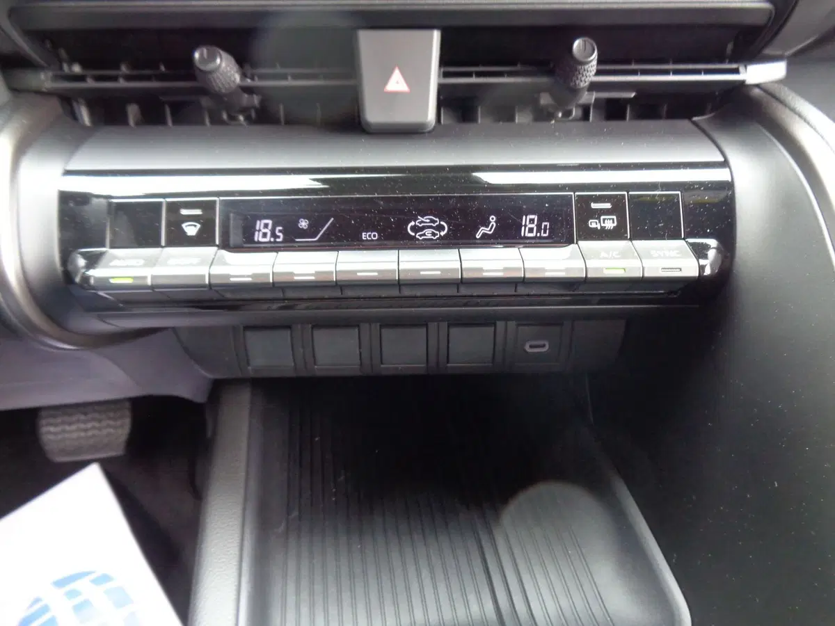 Toyota Toyota C-HR usata a Belluno (15)