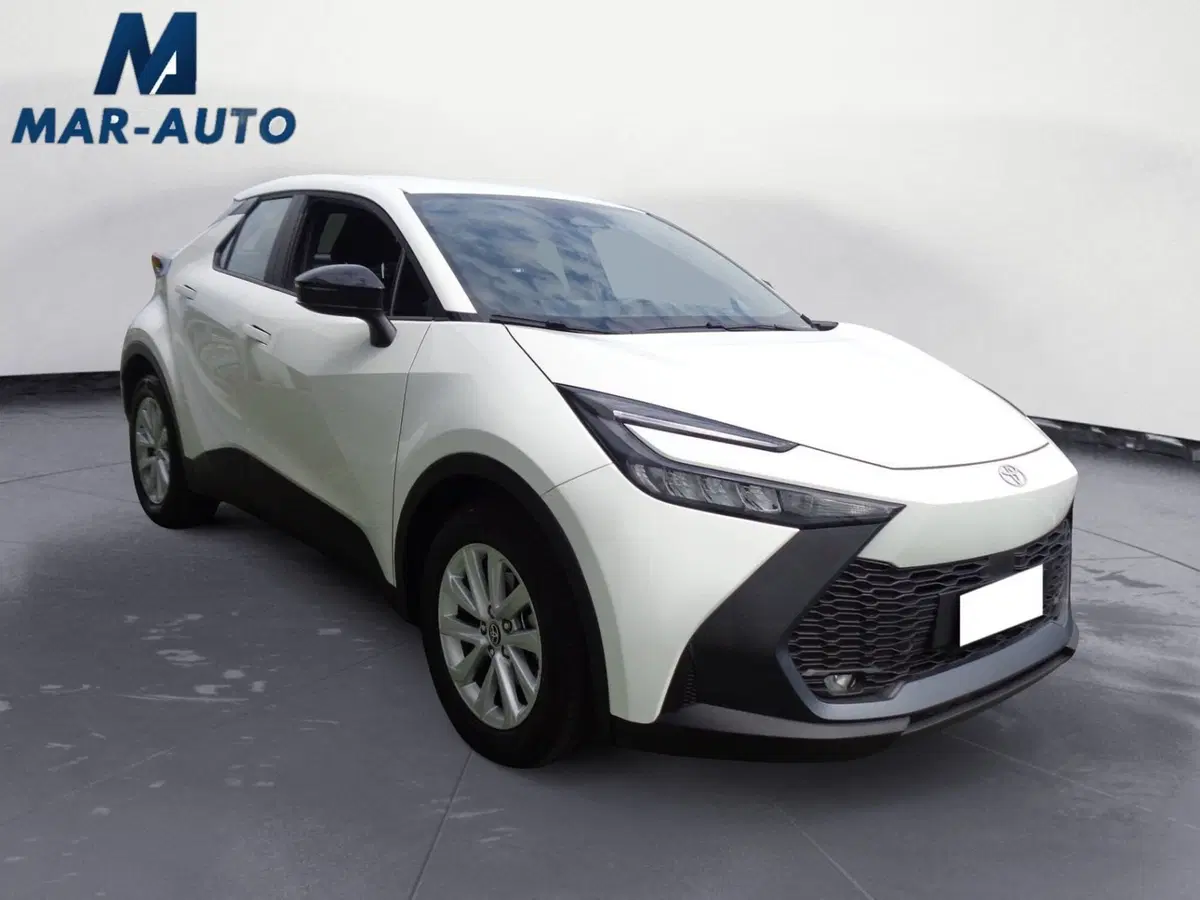 Toyota Toyota C-HR usata a Belluno (4)