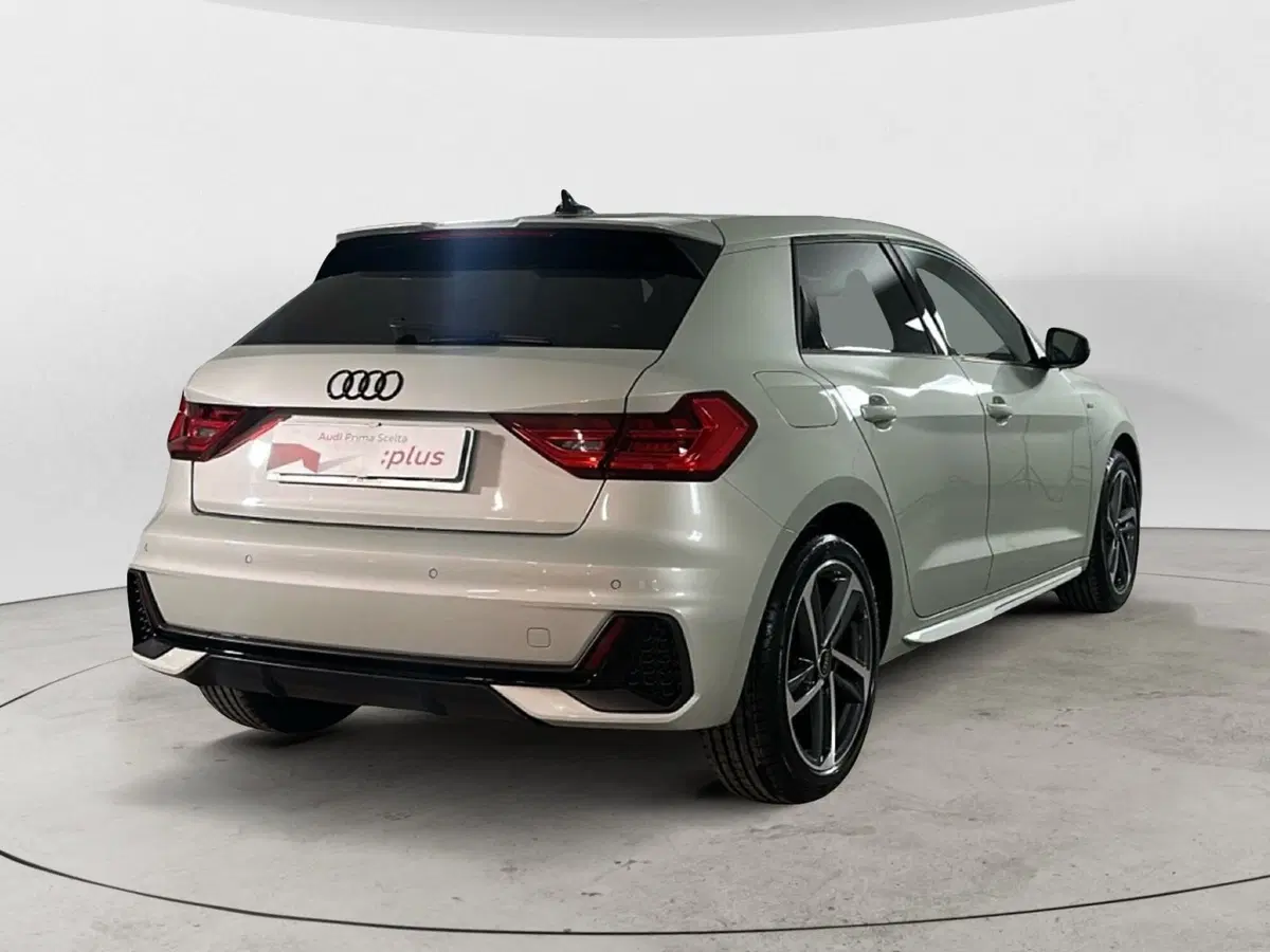 Audi A1 Sportback usata a Napoli (4)