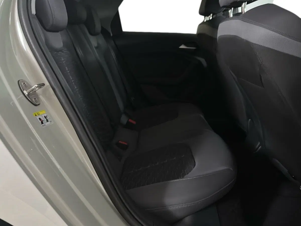 Audi A1 Sportback usata a Napoli (8)