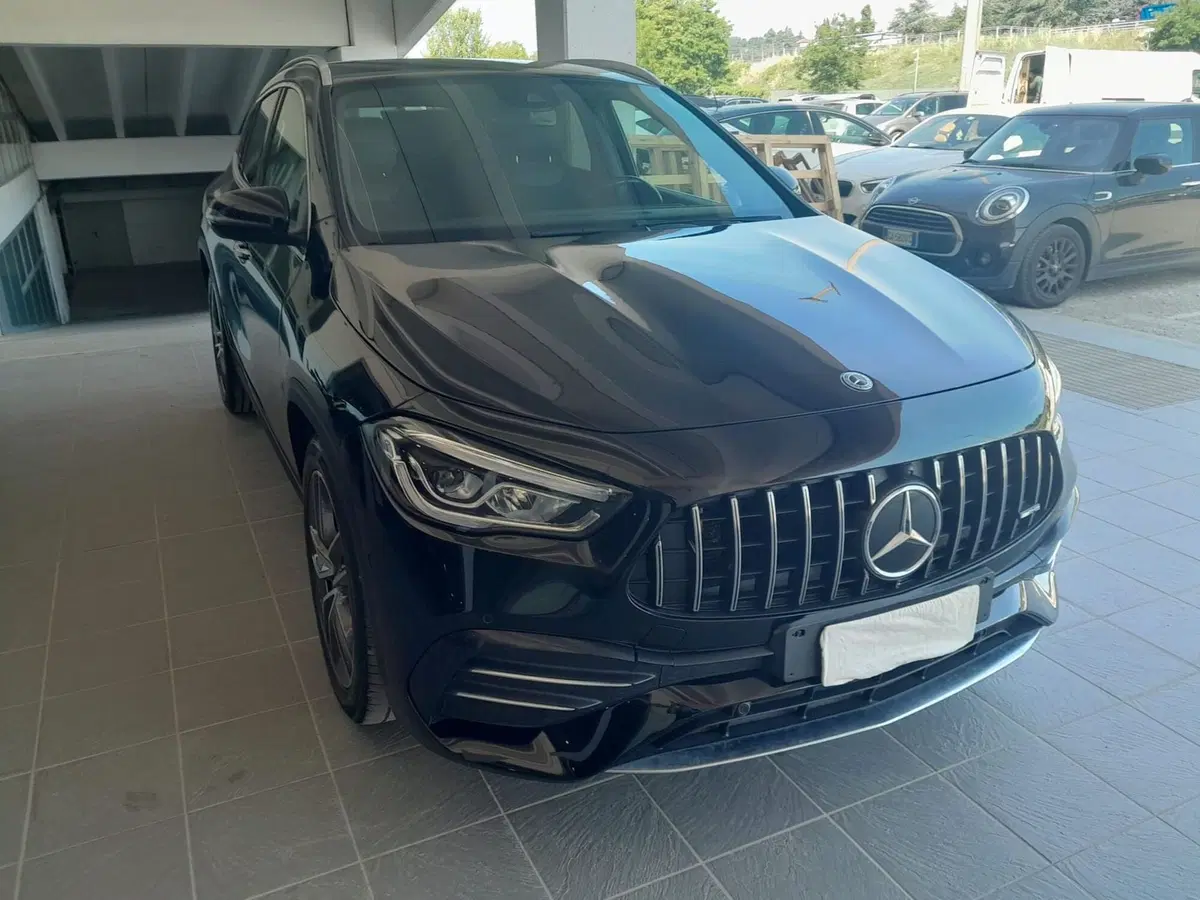 Mercedes-Benz GLA SUV usata a Asti