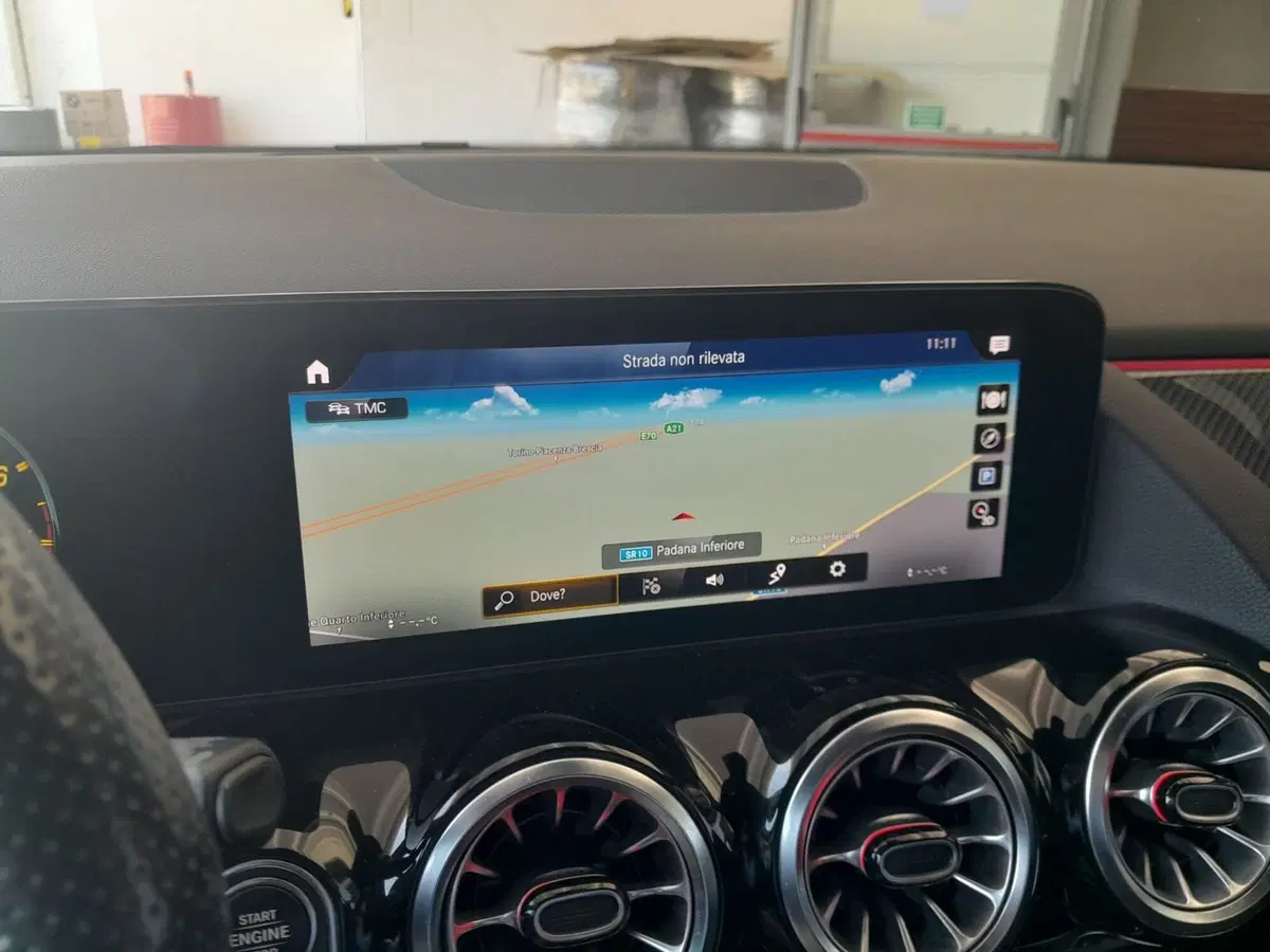 Mercedes-Benz GLA SUV usata a Asti (12)