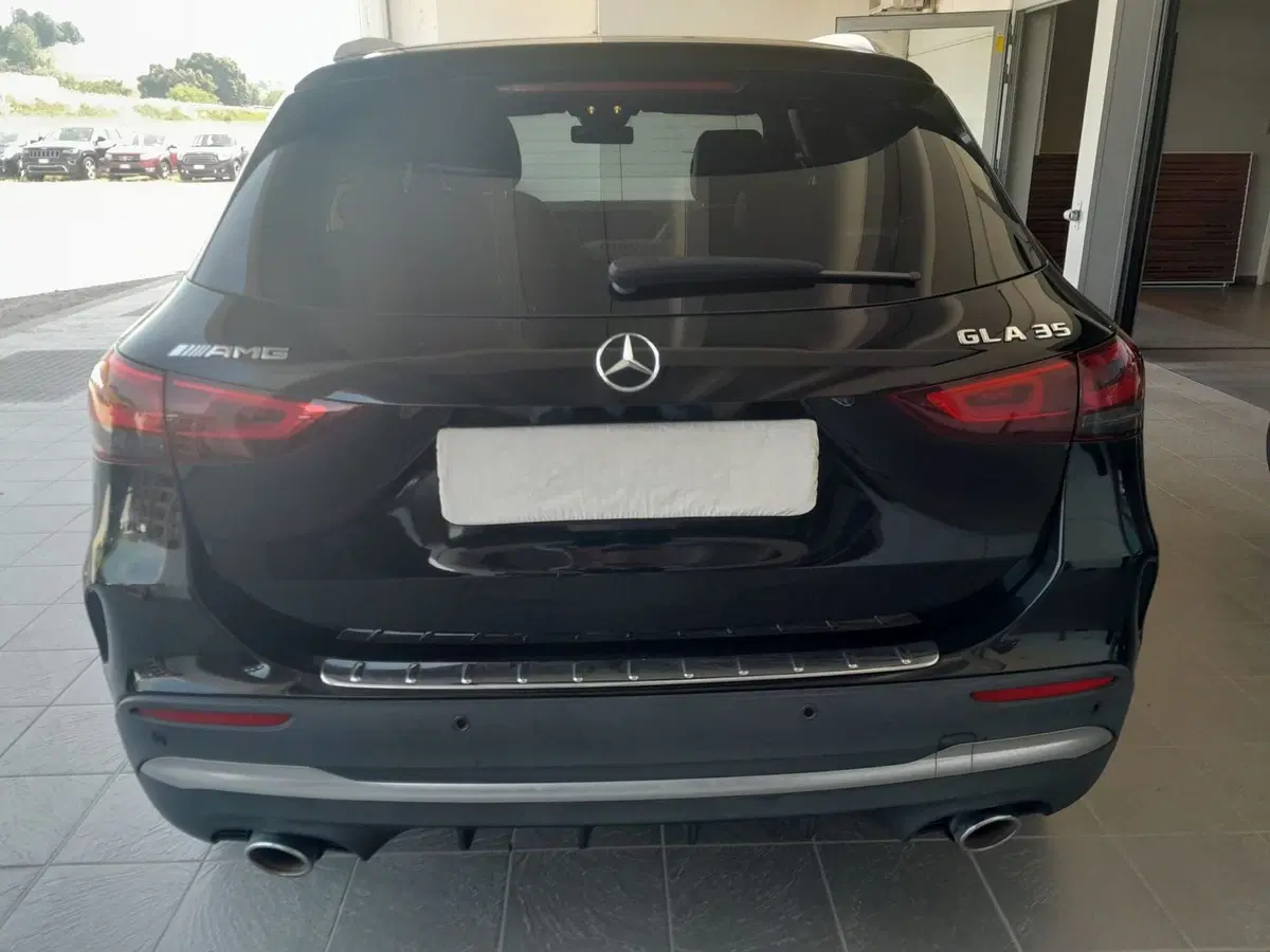 Mercedes-Benz GLA SUV usata a Asti (4)