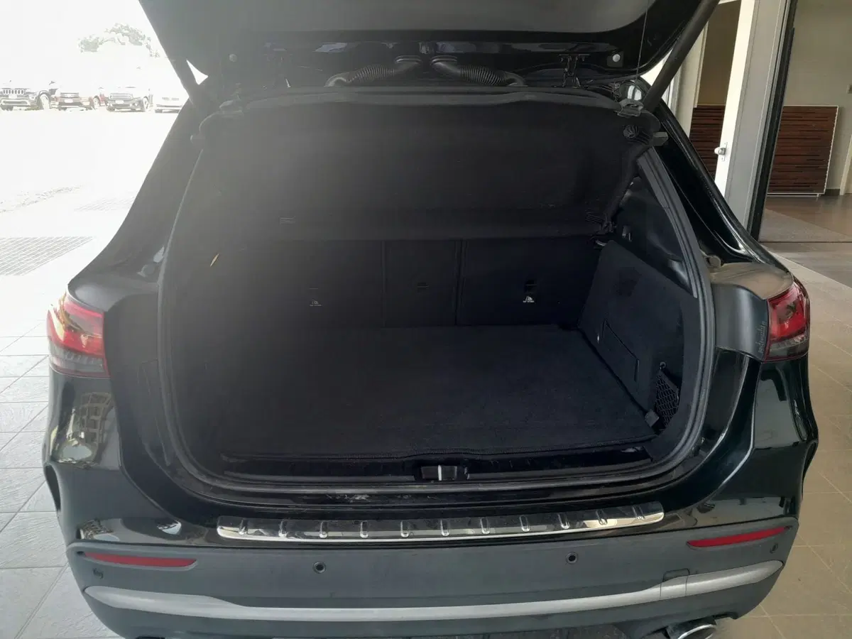 Mercedes-Benz GLA SUV usata a Asti (8)