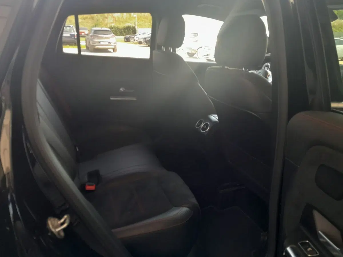 Mercedes-Benz GLA SUV usata a Asti (9)