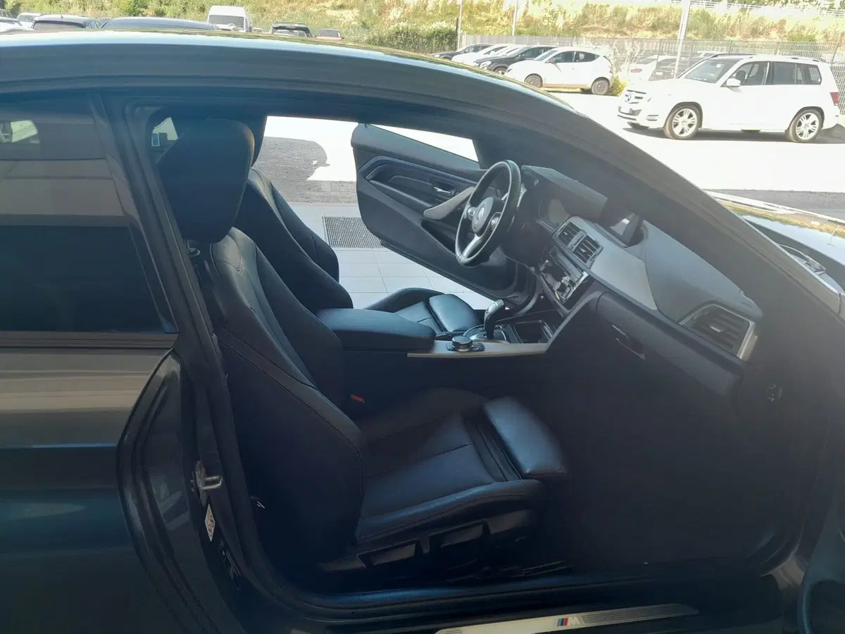 BMW Serie 4 Coupé usata a Asti (10)