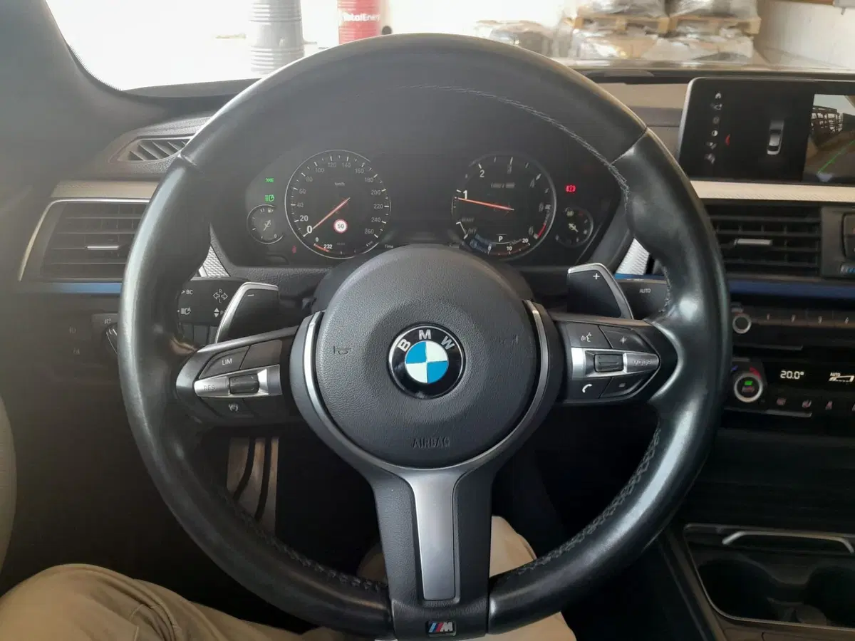 BMW Serie 4 Coupé usata a Asti (13)