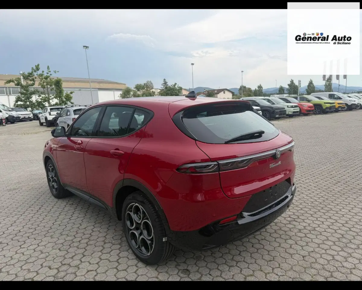 Alfa Romeo Tonale nuova a Lucca (4)