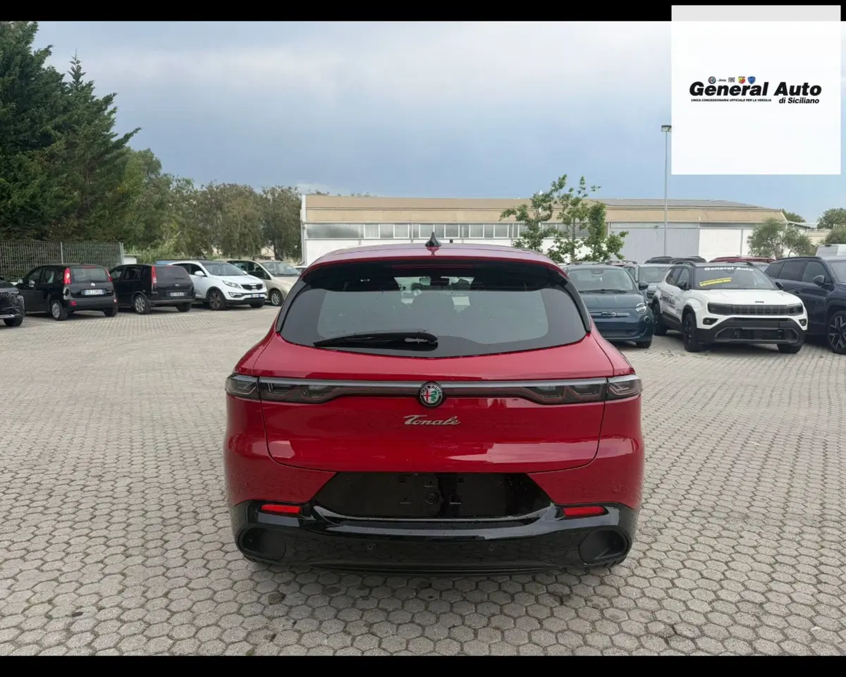 Alfa Romeo Tonale nuova a Lucca (5)