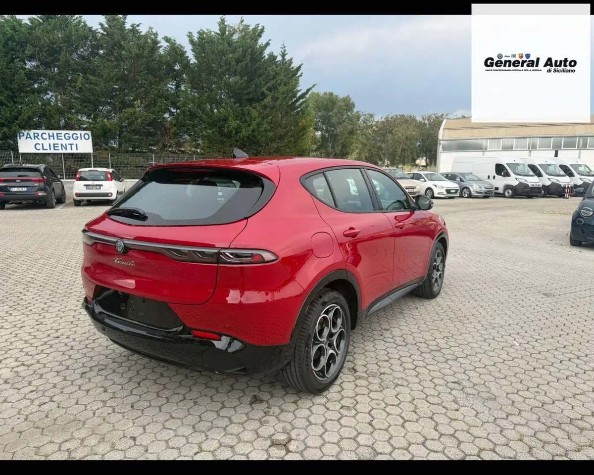 Alfa Romeo Tonale nuova a Lucca (6)