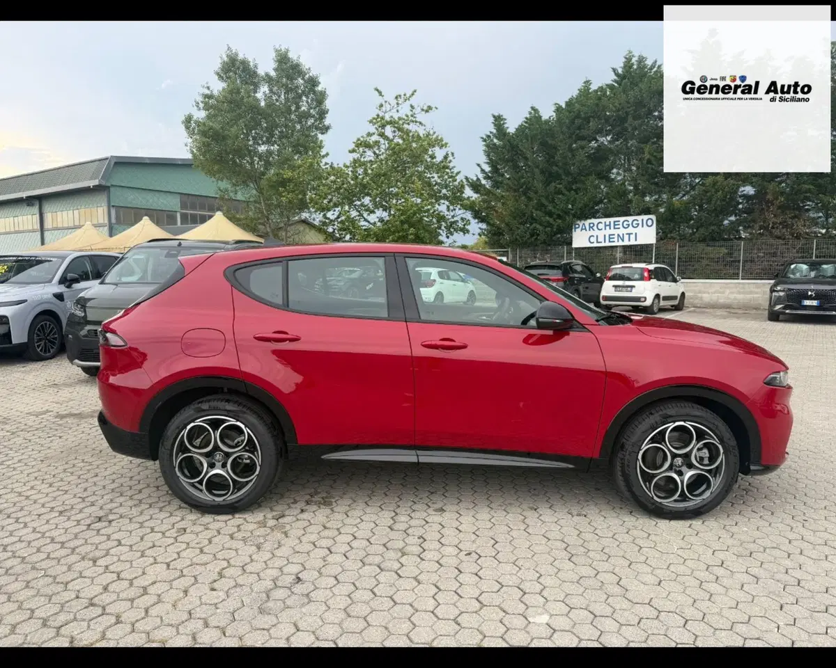 Alfa Romeo Tonale nuova a Lucca (7)