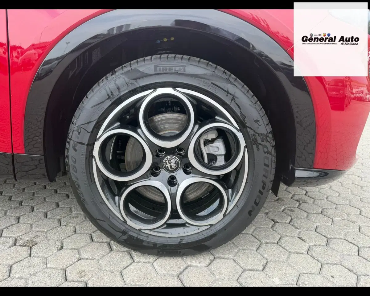 Alfa Romeo Tonale nuova a Lucca (8)