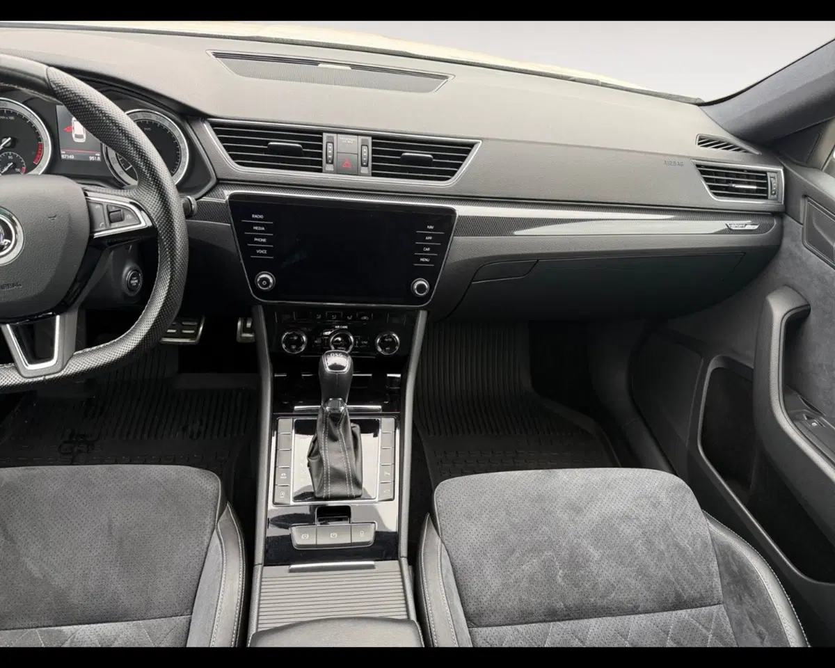 Skoda Superb Station Wagon usata a Forlì-Cesena (11)