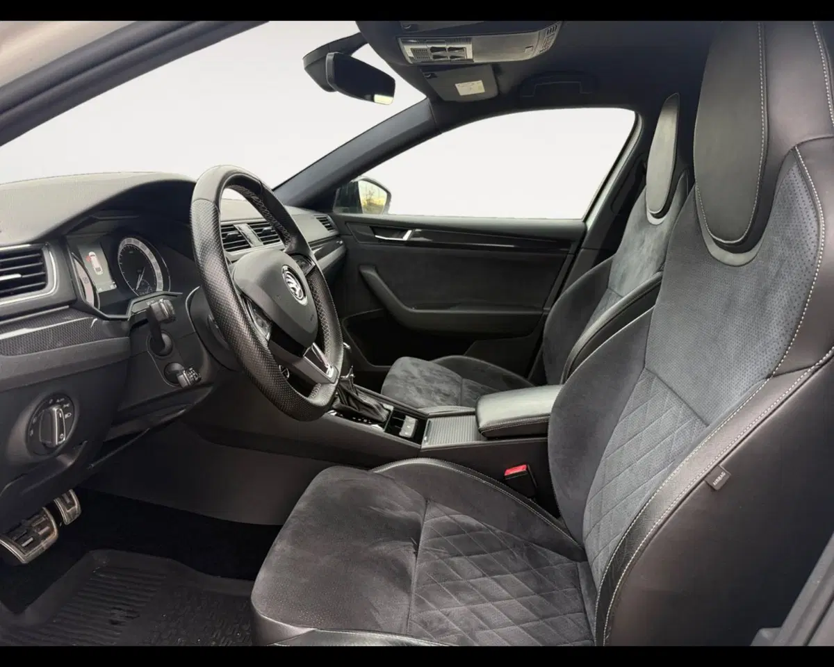 Skoda Superb Station Wagon usata a Forlì-Cesena (9)