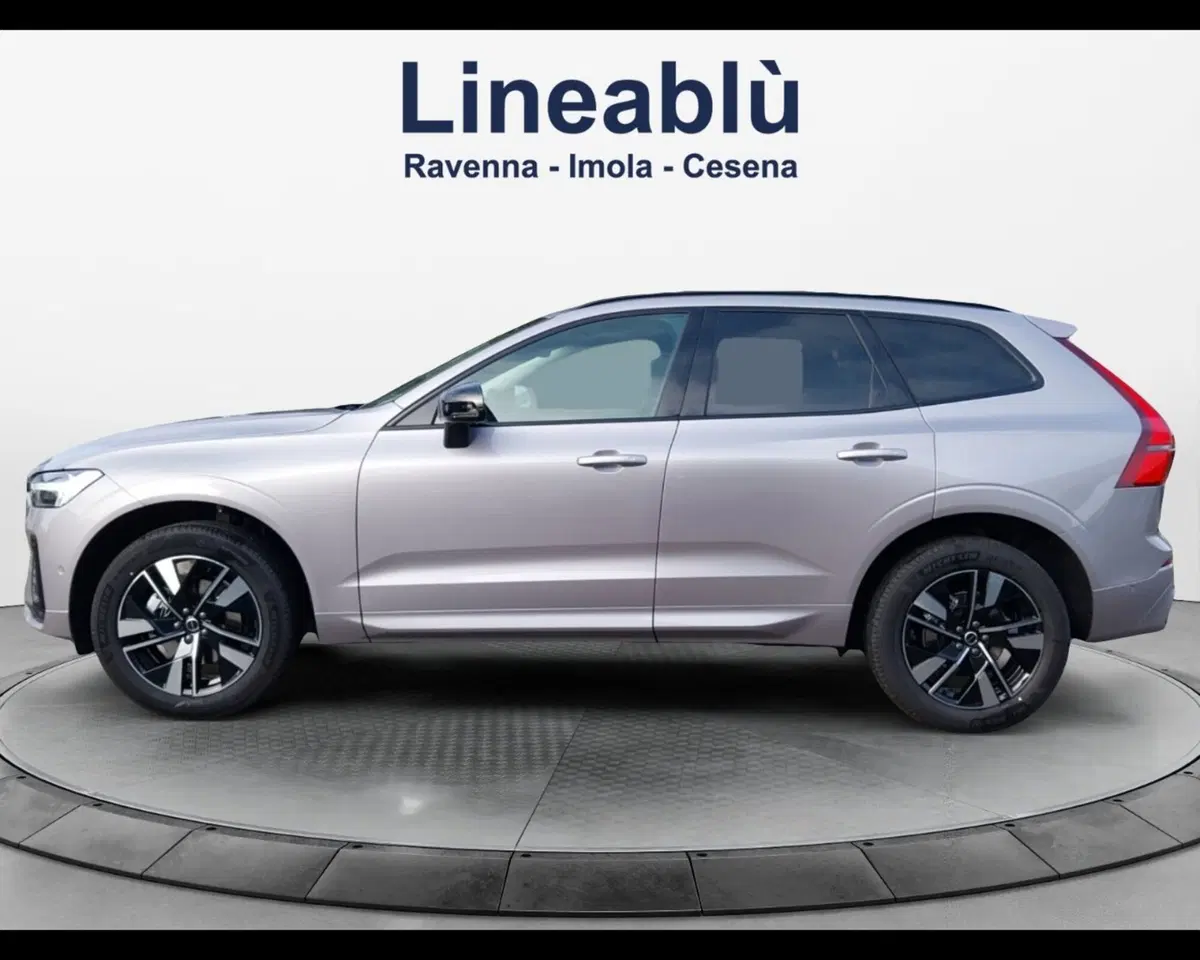 Volvo XC60 nuova a Bologna (2)