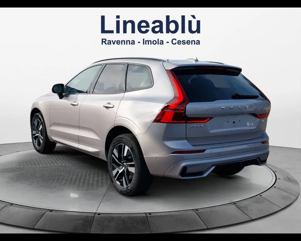 Volvo XC60 nuova a Bologna (3)