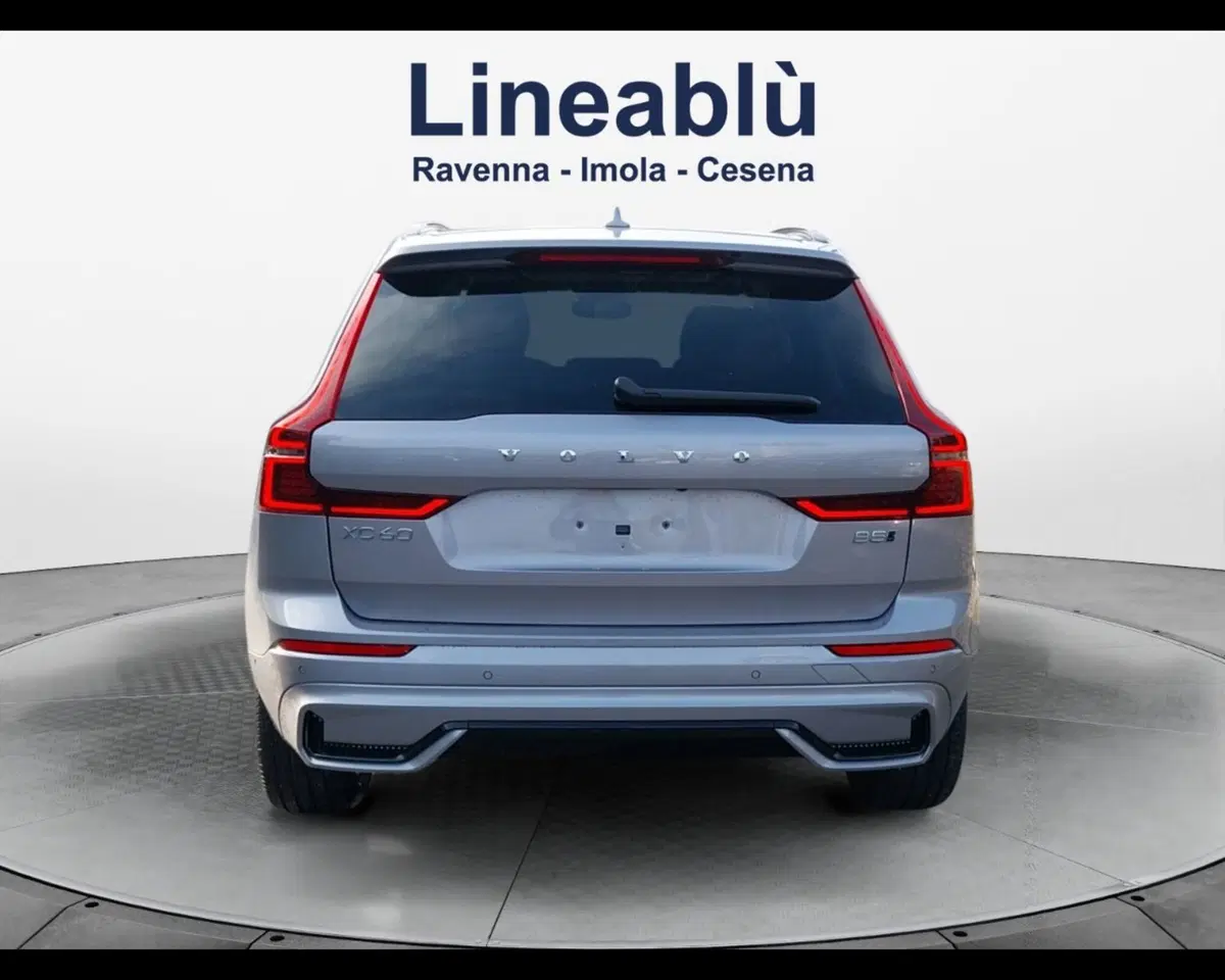 Volvo XC60 nuova a Bologna (4)