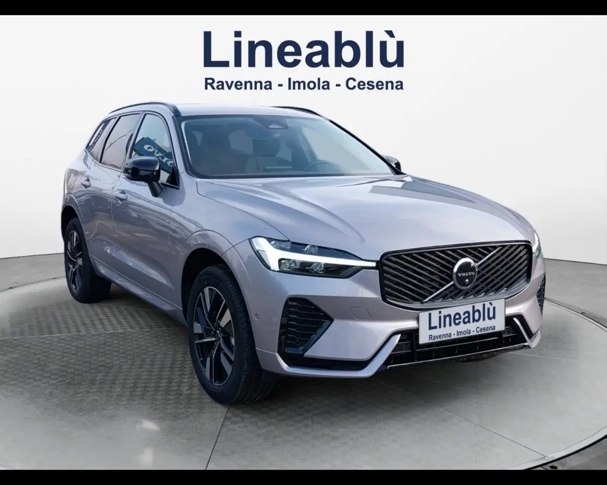 Volvo XC60 nuova a Bologna (7)