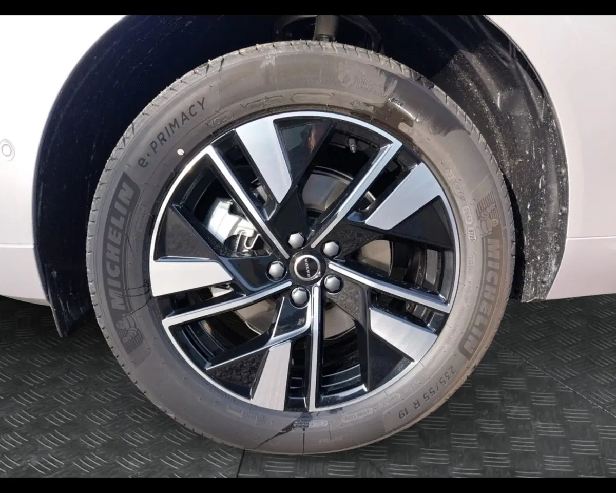 Volvo XC60 nuova a Bologna (9)