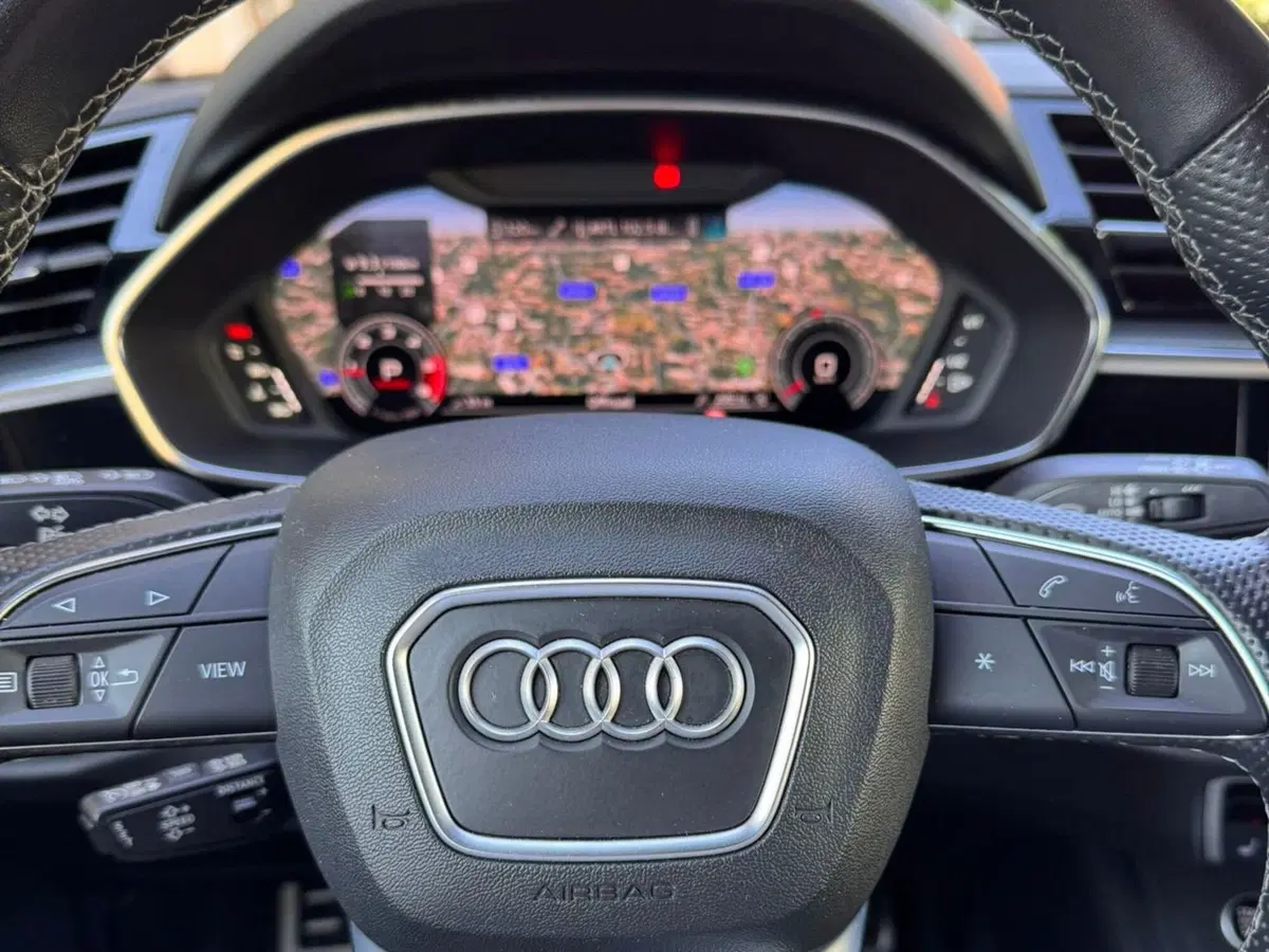 Audi Q3 Sportback usata a Salerno (13)