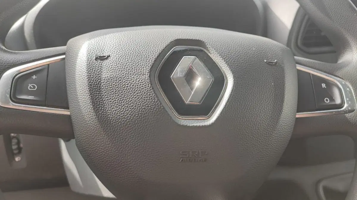Renault Master Furgone usata a Salerno (17)