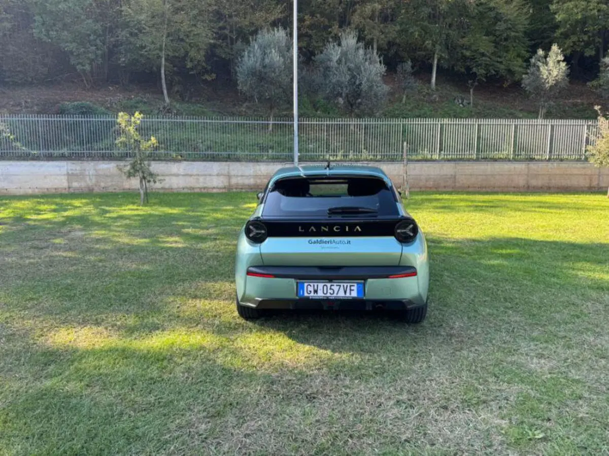 Lancia Ypsilon usata a Salerno (11)