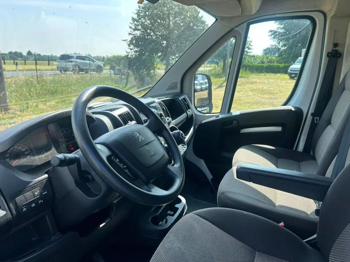 Peugeot Boxer Furgone usata a Salerno (6)