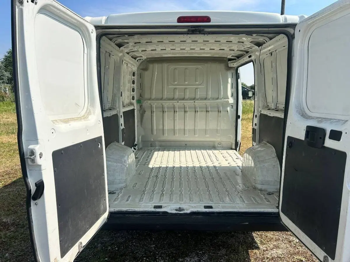 Peugeot Boxer Furgone usata a Salerno (7)