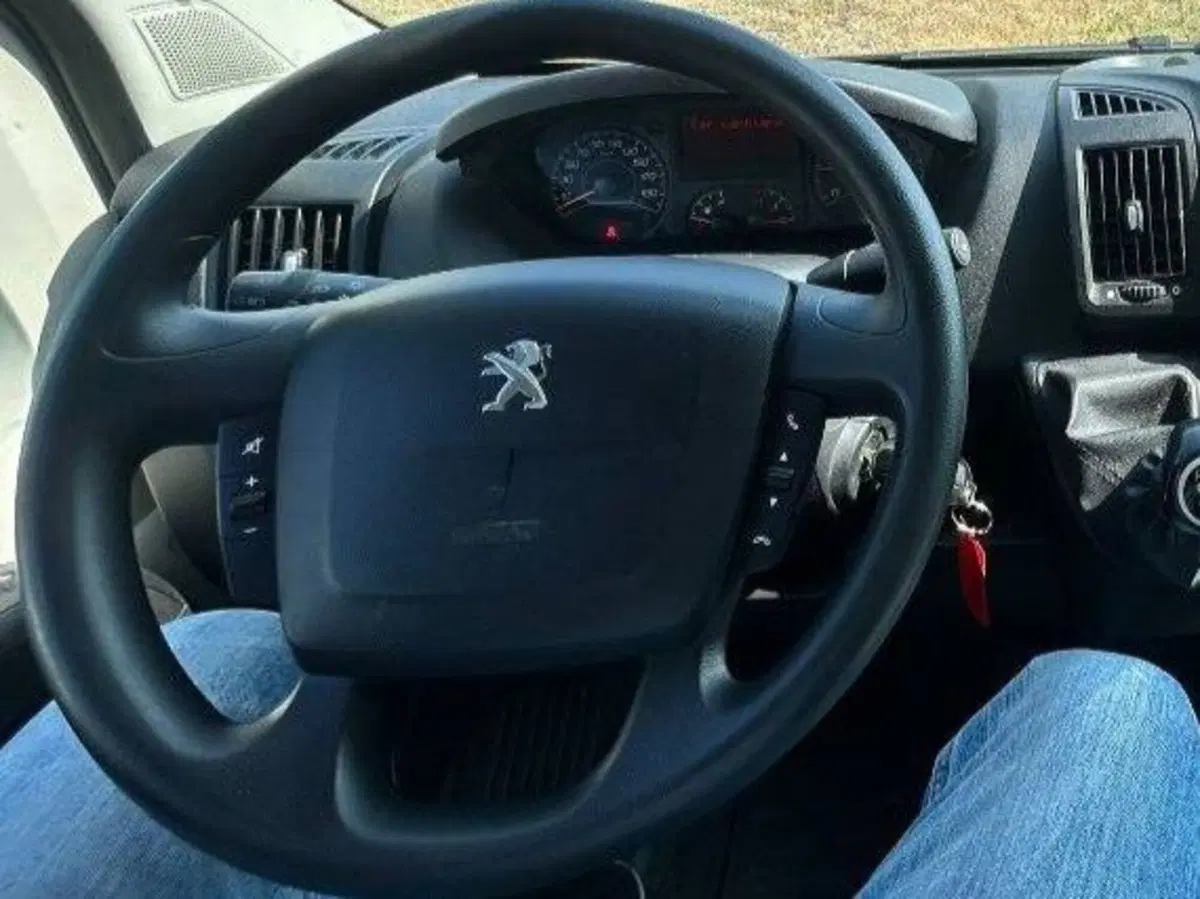 Peugeot Boxer Furgone usata a Salerno (8)