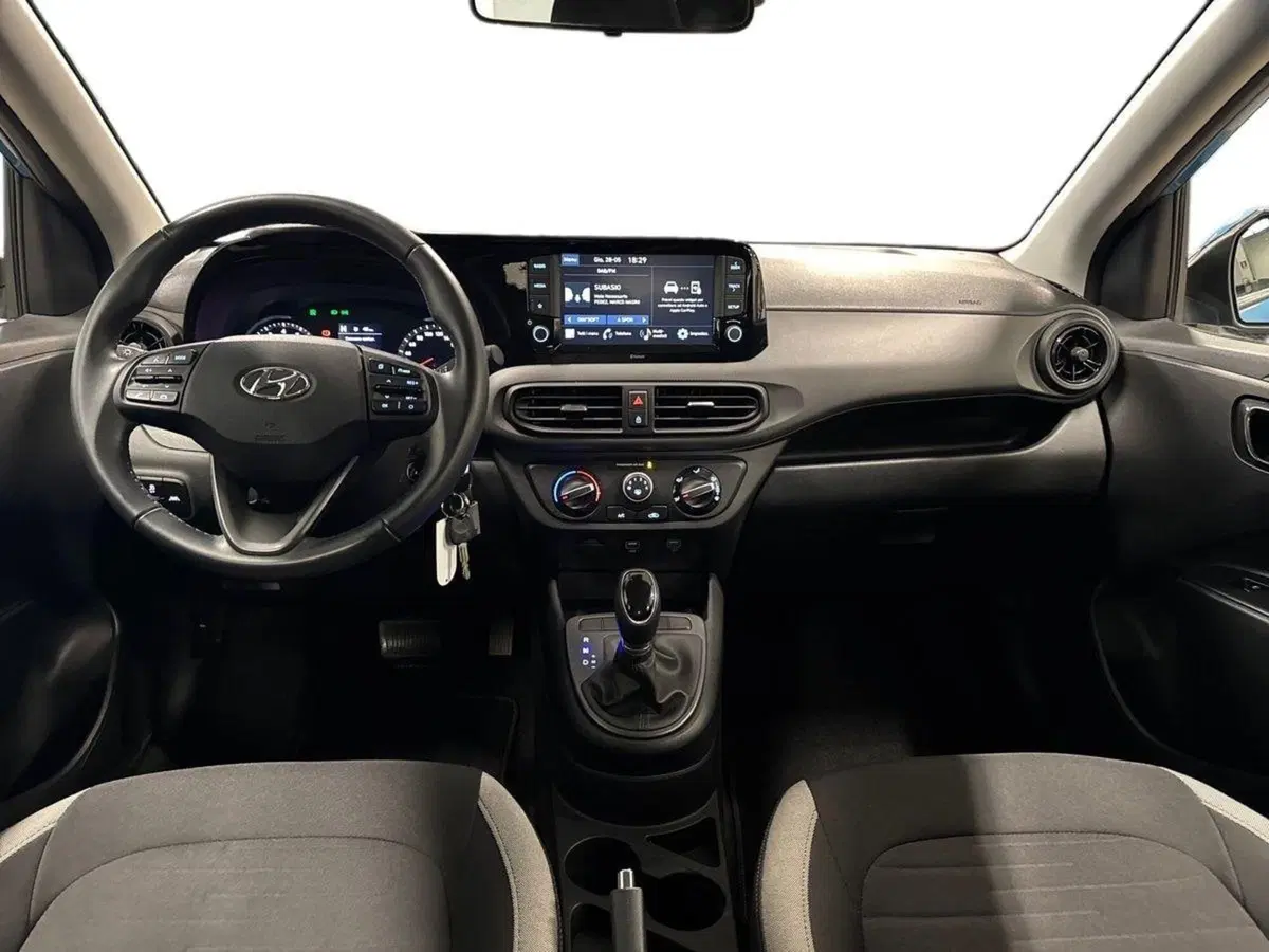 Hyundai i10 usata a Prato (11)